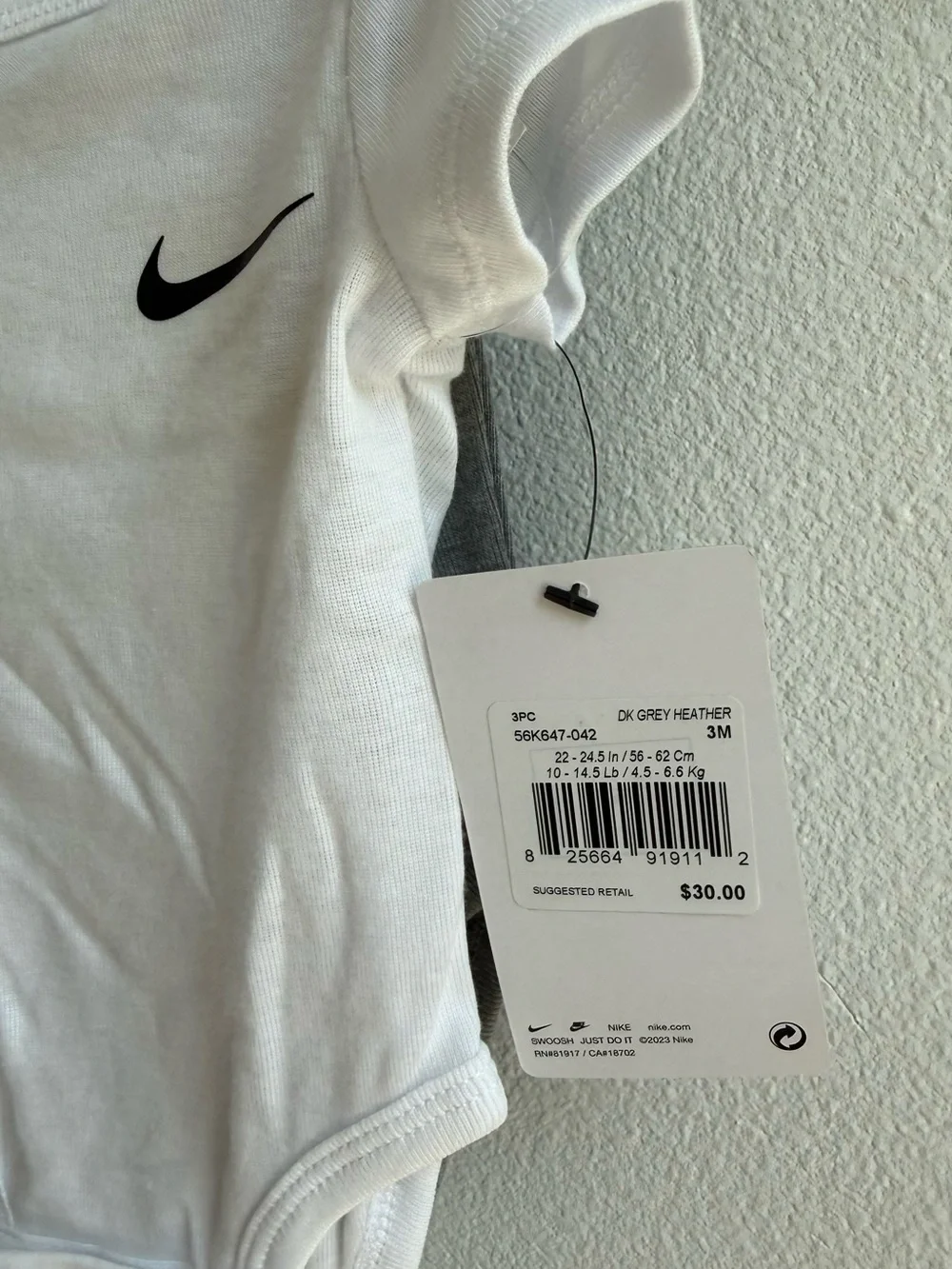 Nike Baby 3-Pack Bodysuits 3 Months Black White Gray NWT